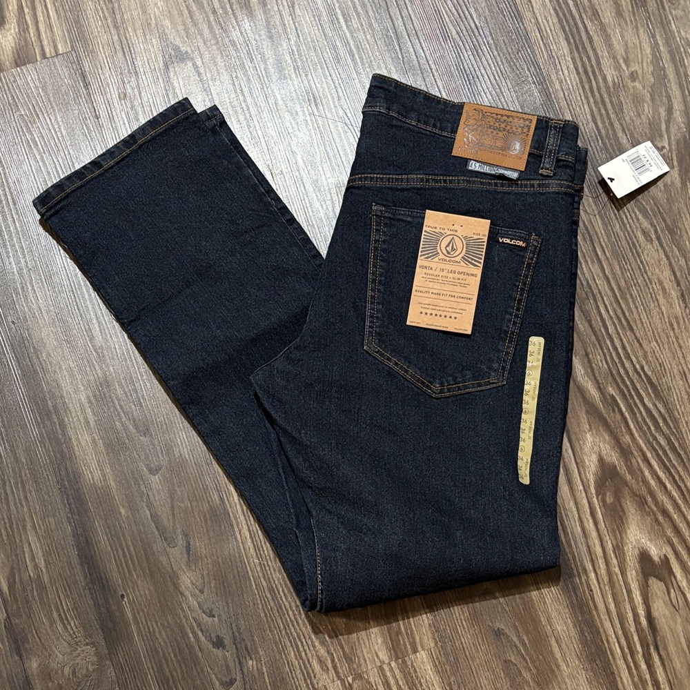 NWT Volcom Vorta slim fit jeans 36x32